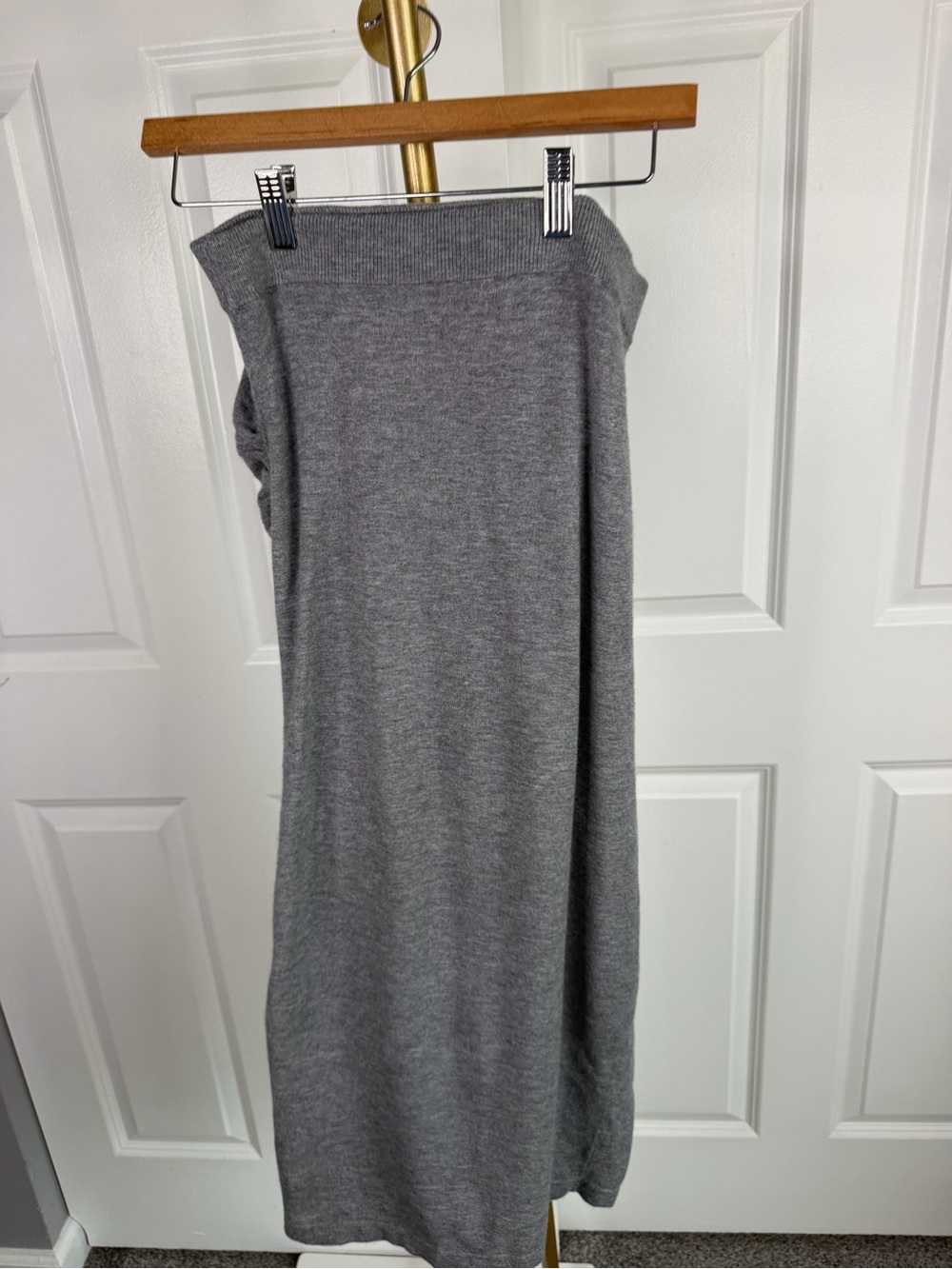 Express Gray Ruched Knit Maxi Skirt Size M NWOT - Picture 7 of 9